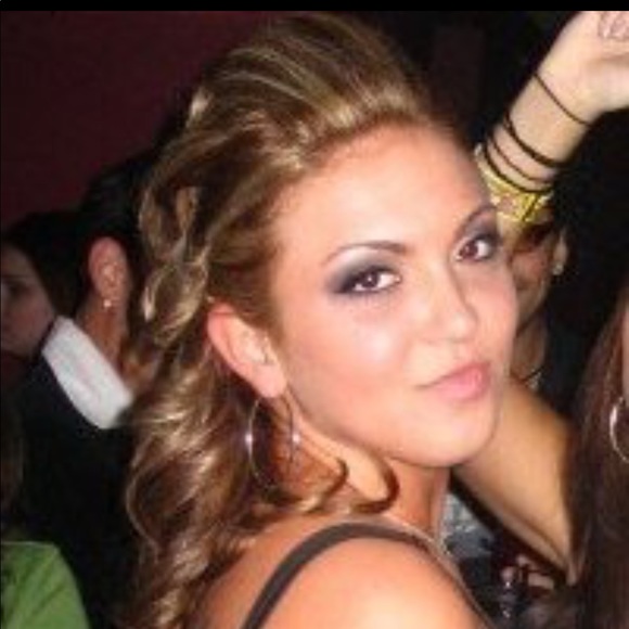 Meet ya girl, Brit - Picture 3 of 8